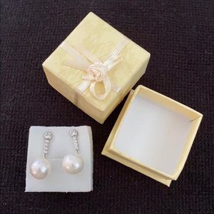 Pearl earrings
